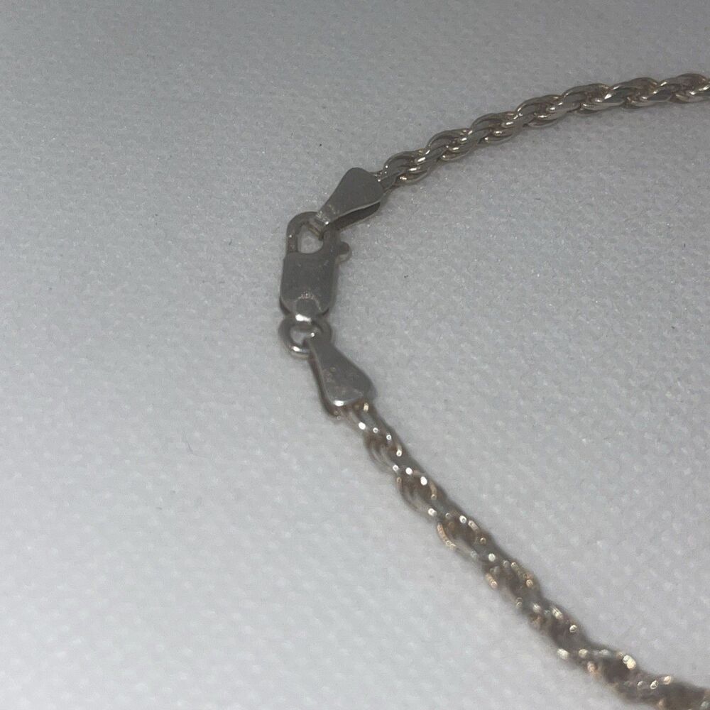 Vtg Italy Sterling Silver 925 Thin Twisted Rope Chain 8" Bracelet - Picture 2 of 5